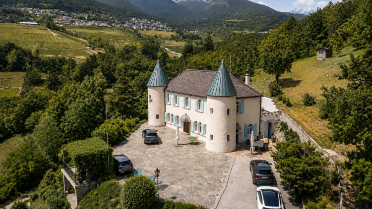 Eine seltene Gelegenheit zum Verkauf im Herzen der Weinberge - Hauts de Sion